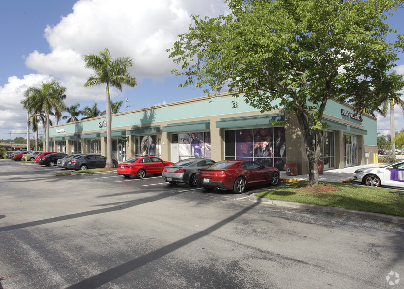 11940 Pines Blvd, Pembroke Pines, FL for sale - Building Photo - Image 1 of 1