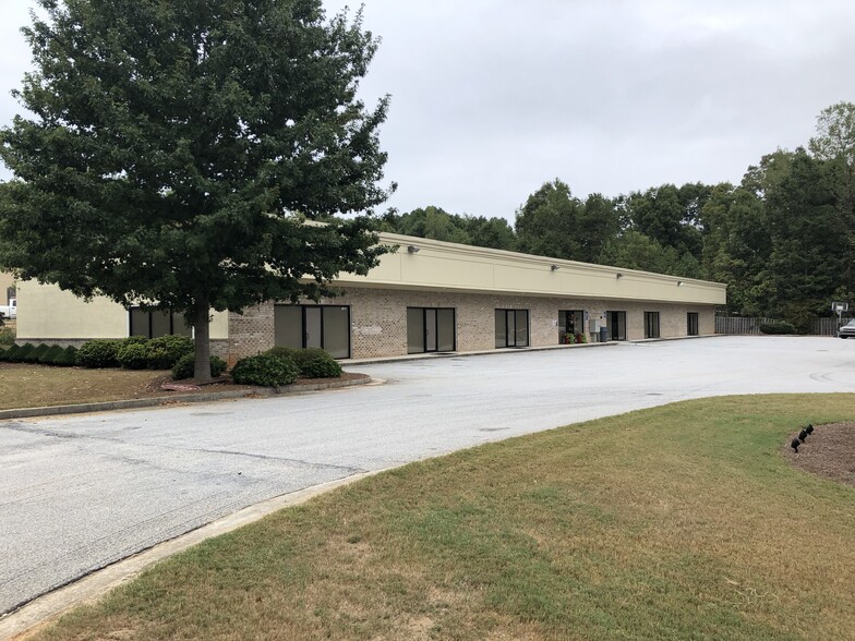 10714 Covington by Pass Rd, Covington, GA for sale - Building Photo - Image 1 of 5