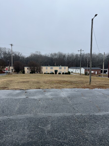 302 S Main St, Belton, SC for sale - Building Photo - Image 3 of 14