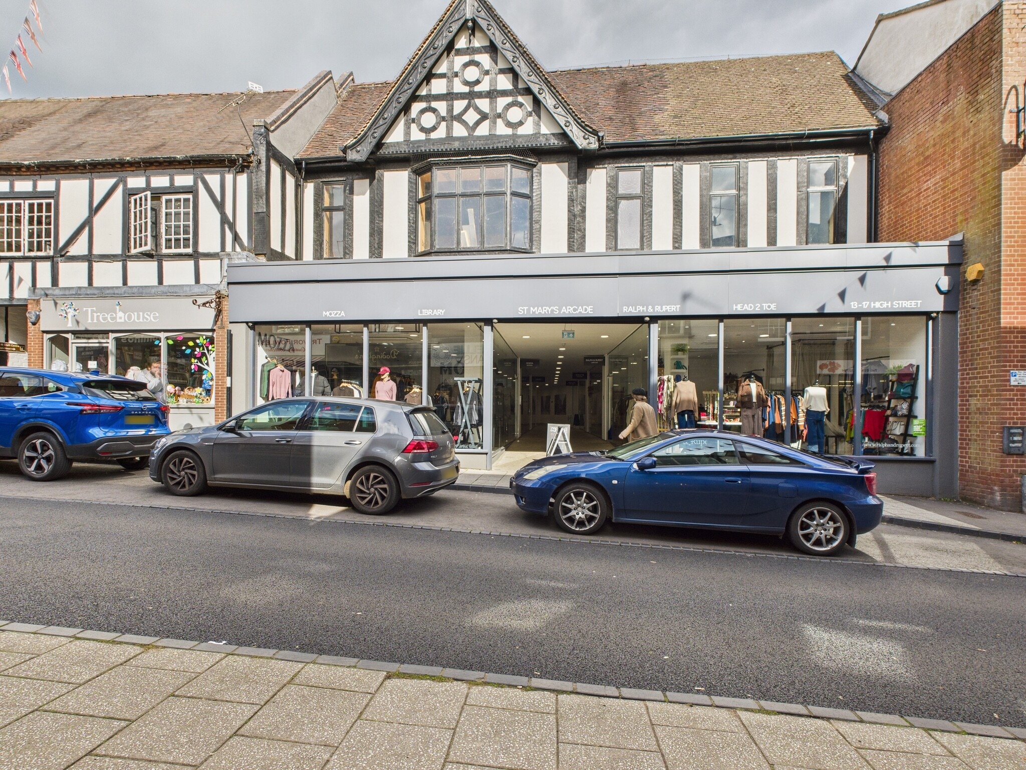 13-17 High St, Whitchurch to rent Building Photo- Image 1 of 3