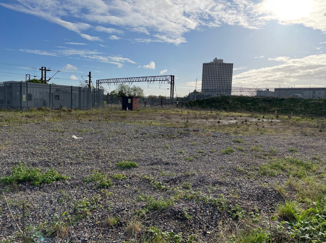 Pendolino Way, London to rent Primary Photo- Image 1 of 2