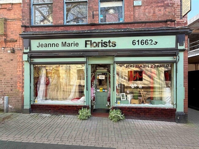 More details for 20 Lad Ln, Newcastle Under Lyme - Retail to Rent