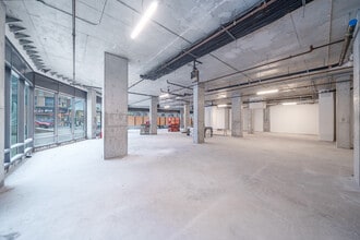 1725 Village Ln, Far Rockaway, NY to rent Interior Photo- Image 2 of 4