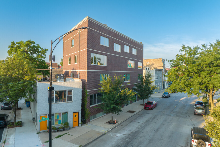 1935 S Canalport Ave, Chicago, IL for sale - Building Photo - Image 1 of 1