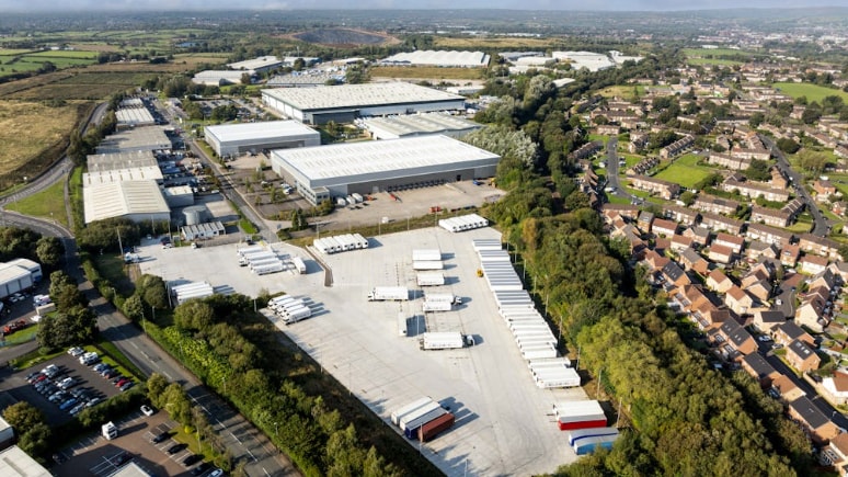 Heywood Distribution Park, Heywood to rent - Building Photo - Image 1 of 2