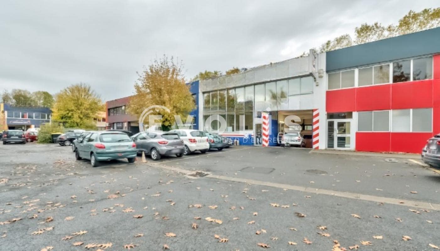 Light Industrial in Torcy to rent Building Photo- Image 1 of 5