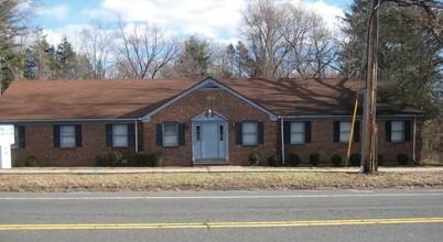 180 Poquonock Ave, Windsor, CT for rent Building Photo- Image 1 of 30