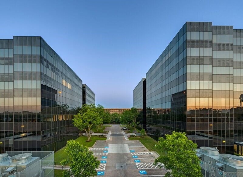 6575 West Loop South, Bellaire, TX to rent - Building Photo - Image 2 of 59