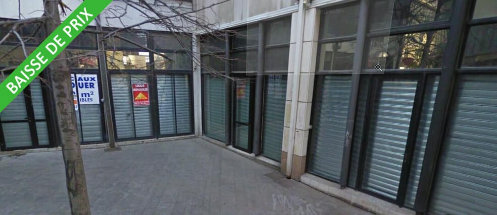 Retail in Marseille to rent - Building Photo - Image 1 of 4
