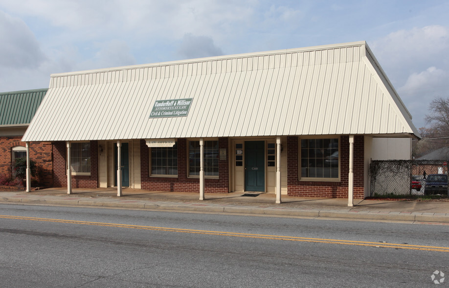 115 W Court House Sq, Cumming, GA for sale - Primary Photo - Image 1 of 21