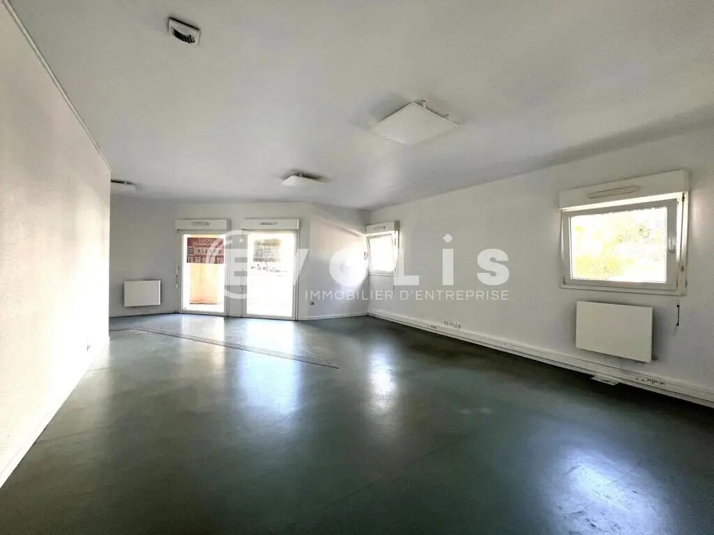 Location Bureaux 68 m² à 157 m² - Photo 1