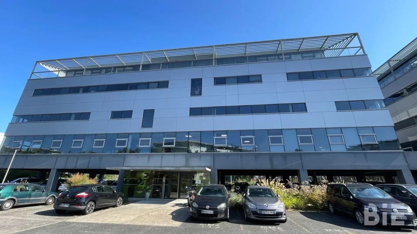 Office in Bruges to rent Building Photo- Image 1 of 5