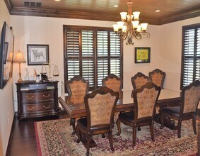 306 E Bullard Pky, Tampa, FL for rent Interior Photo- Image 2 of 5