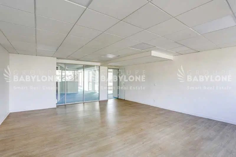 Light Industrial in Boulogne-Billancourt to rent - Interior Photo - Image 2 of 7