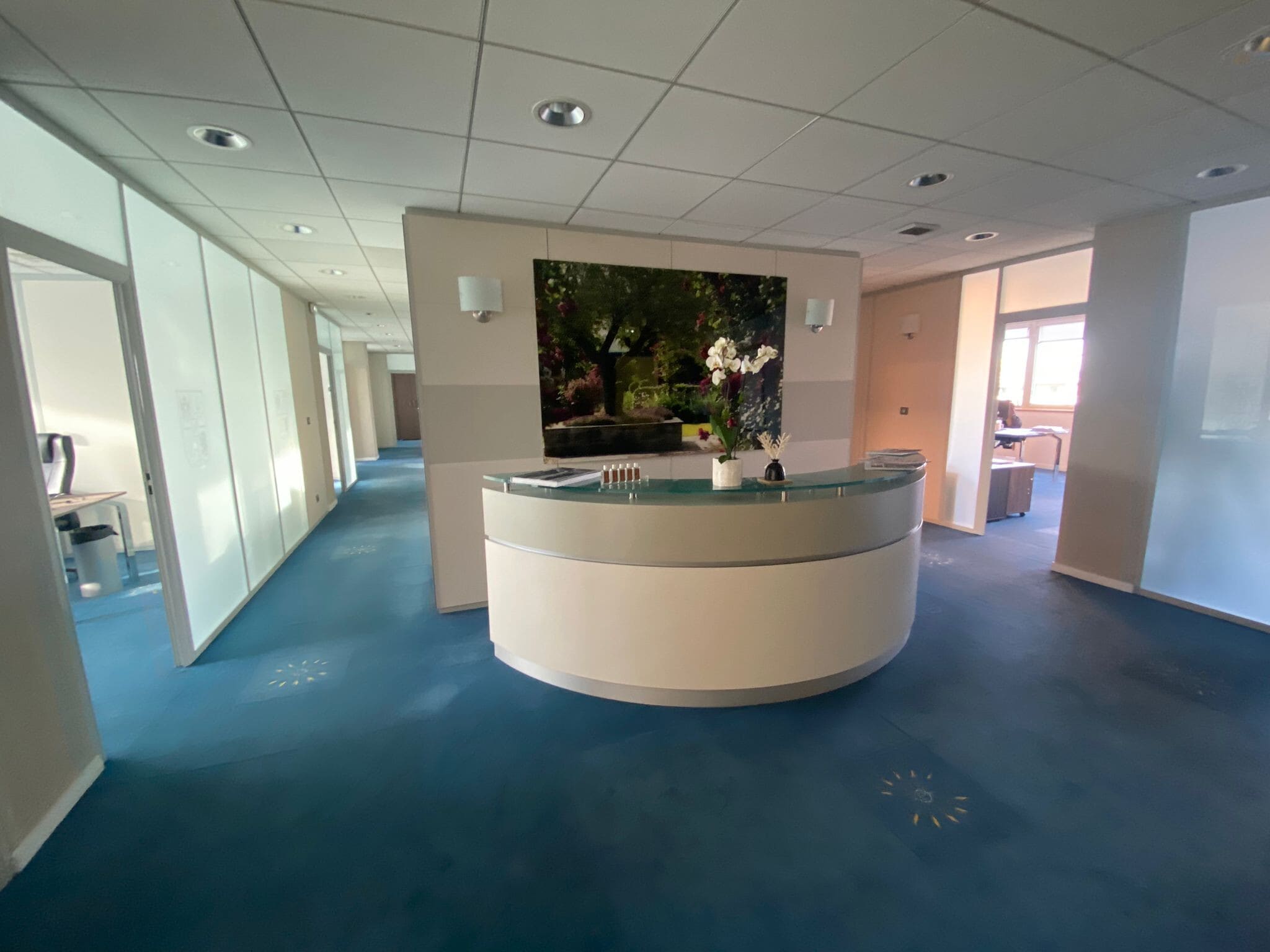 Office in Marseille for sale Interior Photo- Image 1 of 5