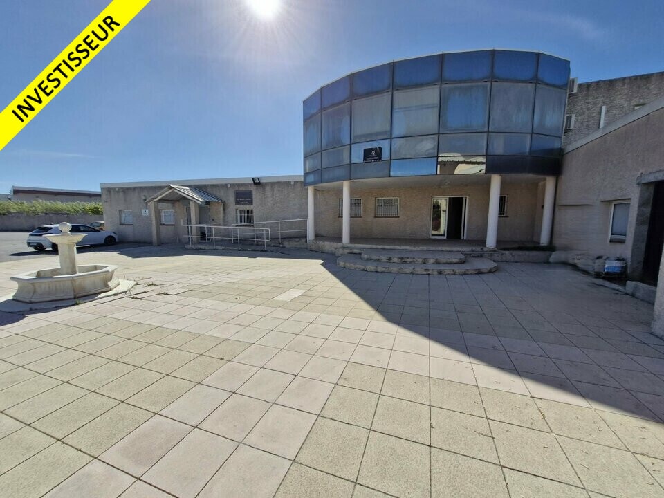 Office in Marignane for sale Building Photo- Image 1 of 13
