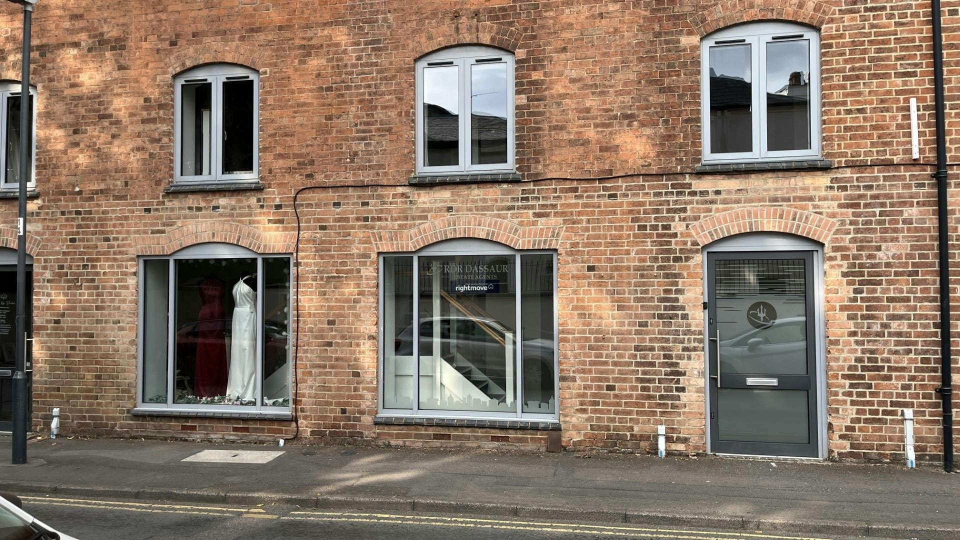 Wharf St, Warwick to rent Building Photo- Image 1 of 6