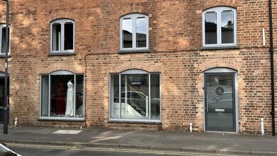 Wharf St, Warwick to rent Building Photo- Image 1 of 6
