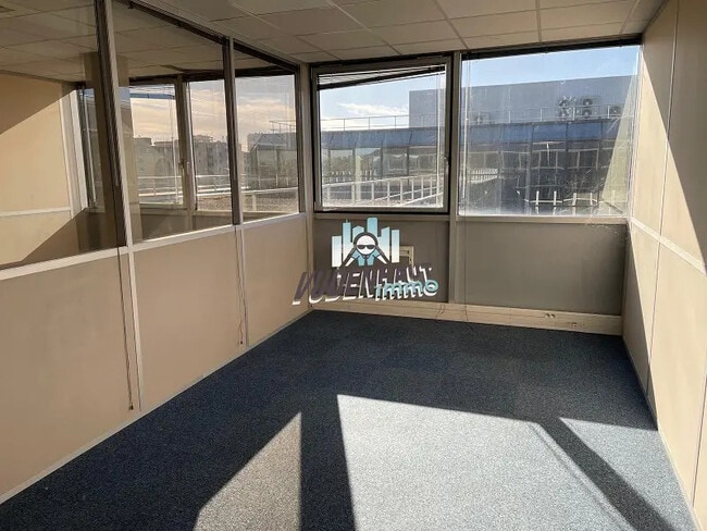 Location Bureaux 38 m² à 82 m²