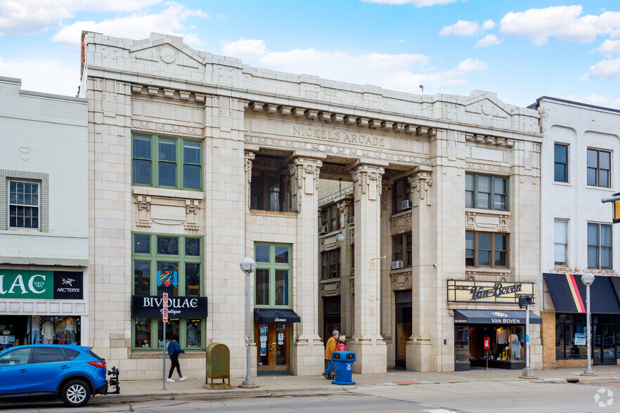 326-330 S State St, Ann Arbor, MI for rent - Building Photo - Image 2 of 3