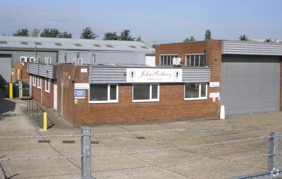 Industrial in Petersfield for sale - Primary Photo - Image 1 of 1