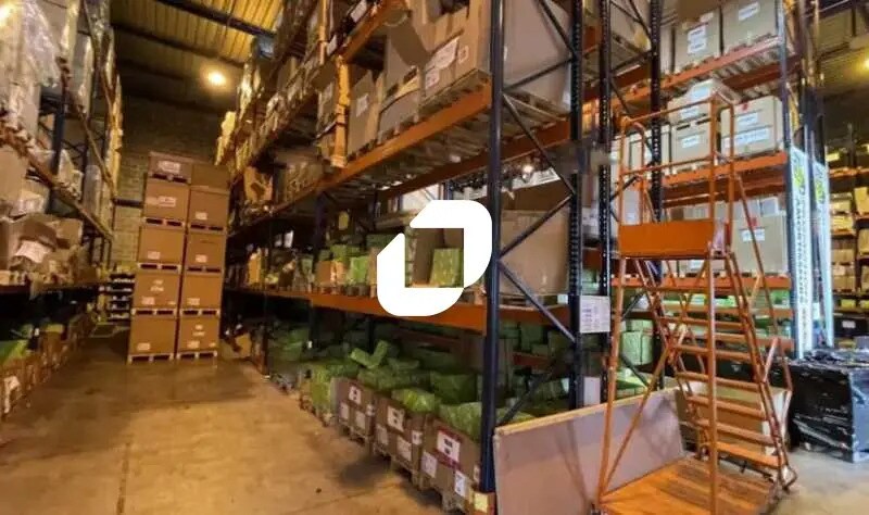 Light Industrial in Gennevilliers to rent - Interior Photo - Image 2 of 3