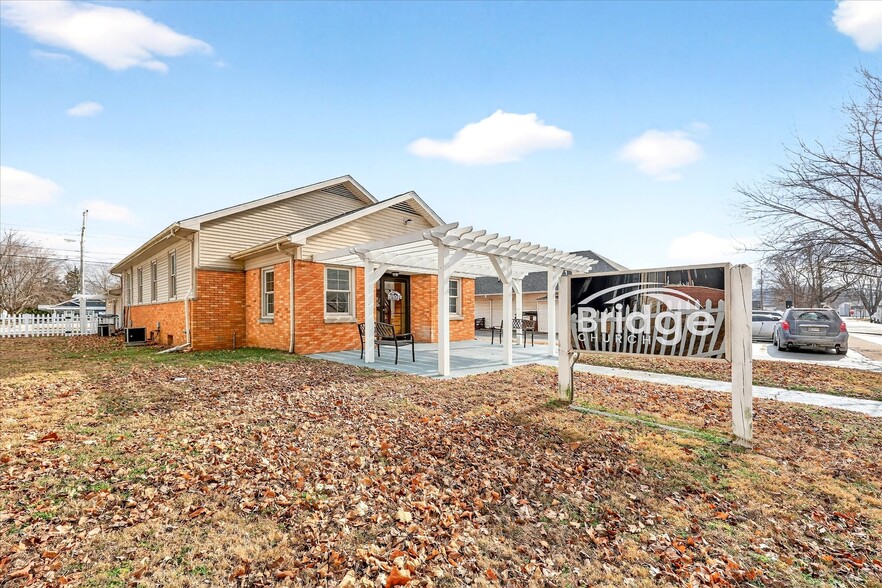 Spencer Three-Property Church & Resident portfolio of 2 properties for sale on LoopNet.co.uk - Building Photo - Image 2 of 42