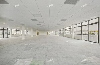 13-19 Avenue De La Métallurgie, Saint-Denis to rent Interior Photo- Image 1 of 1