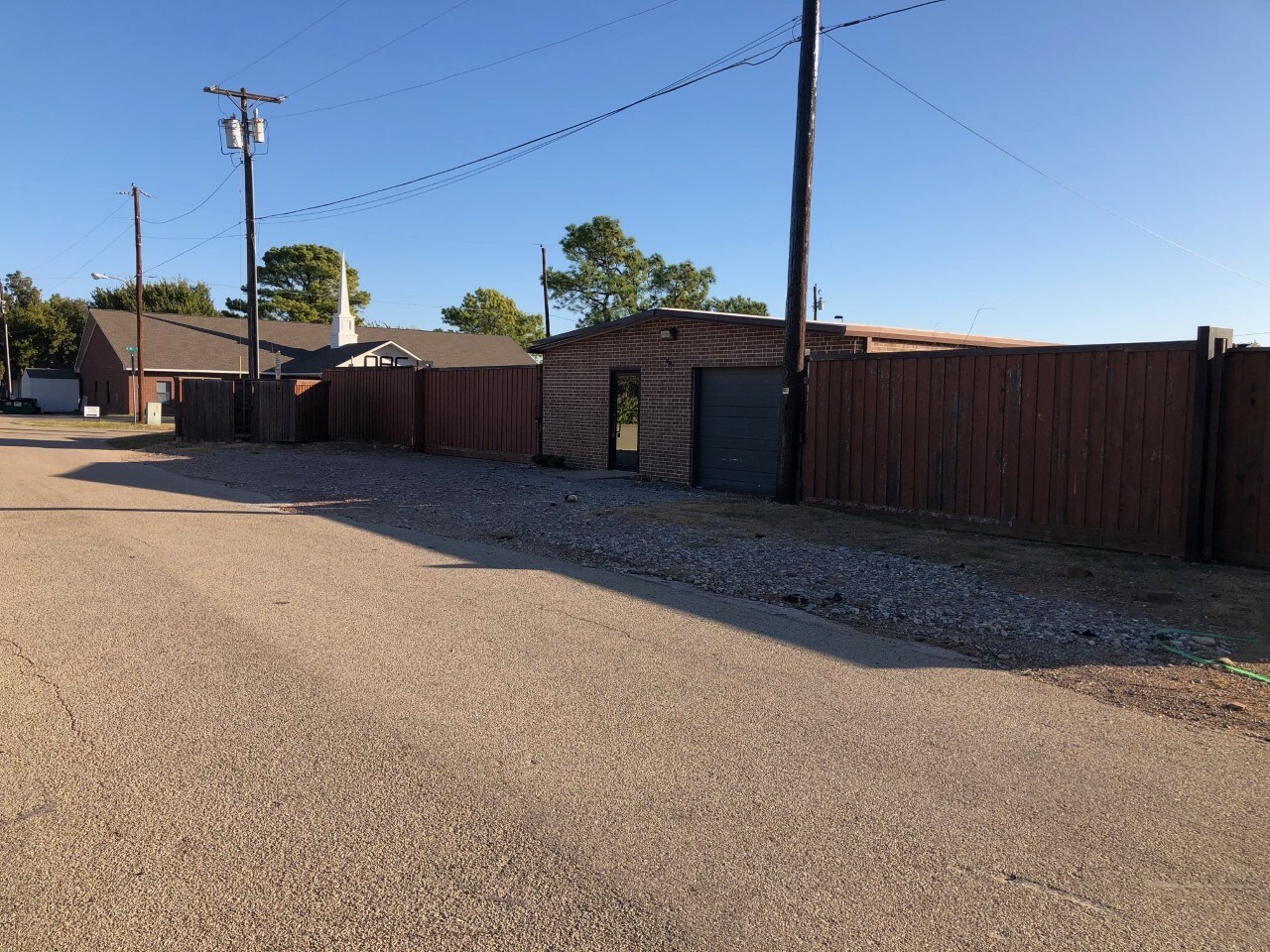 301 Main St, Lake Dallas, TX for sale Primary Photo- Image 1 of 1