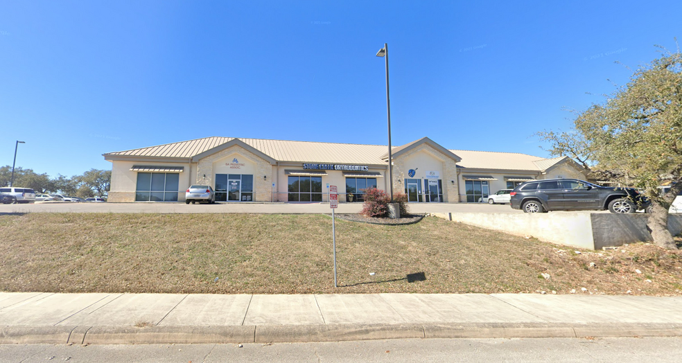 20627 Huebner Rd, San Antonio, TX for rent - Building Photo - Image 2 of 12