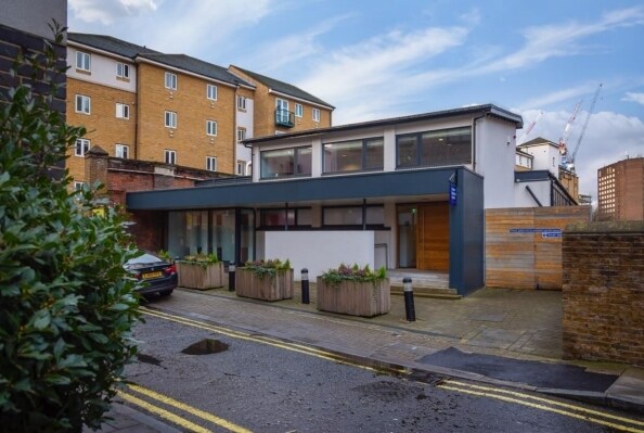 25-27 Lorne Clos, London for sale - Building Photo - Image 1 of 1