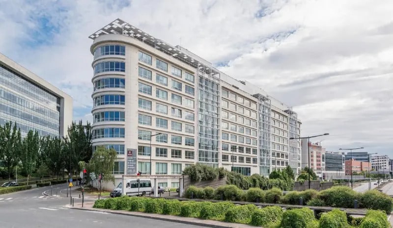 23 Rue François Jacob, Rueil-Malmaison to rent - Building Photo - Image 2 of 17