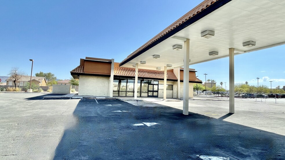 4601 E Sunset Rd, Henderson, NV for sale - Building Photo - Image 2 of 11