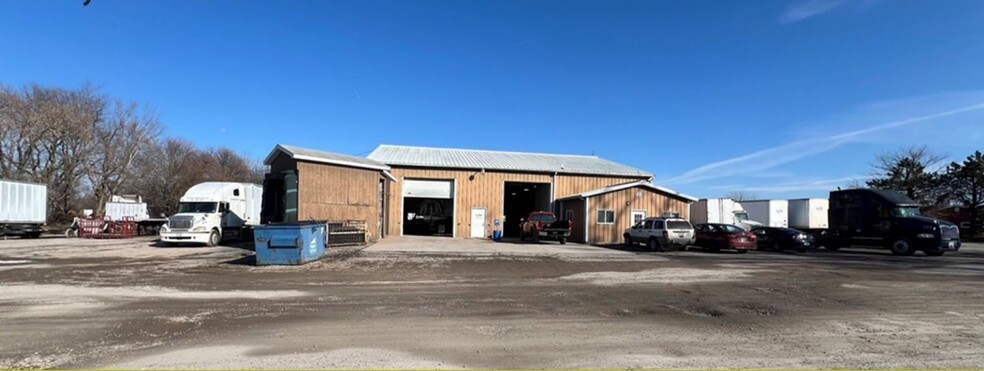 2372 E US Highway 223, Adrian, MI for rent - Building Photo - Image 1 of 11