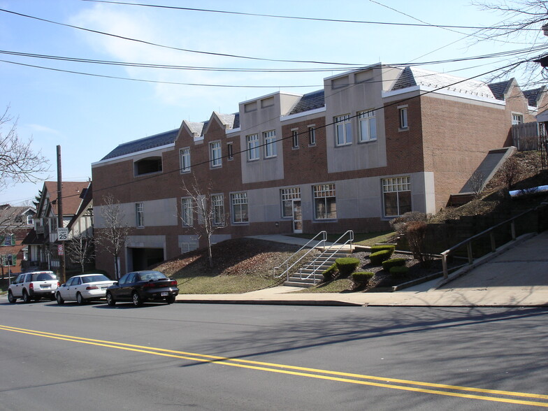 1405 Shady Ave, Pittsburgh, PA for sale - Primary Photo - Image 1 of 1