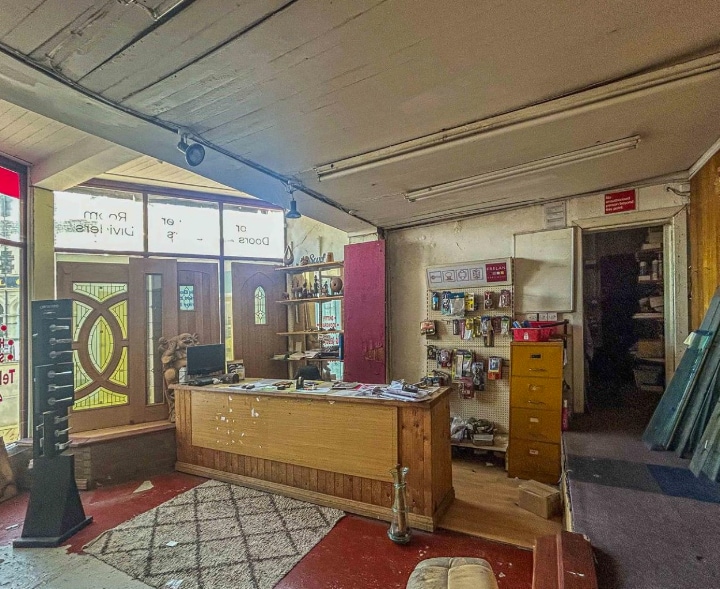 185-187 Broadway, Cardiff to rent Interior Photo- Image 1 of 3