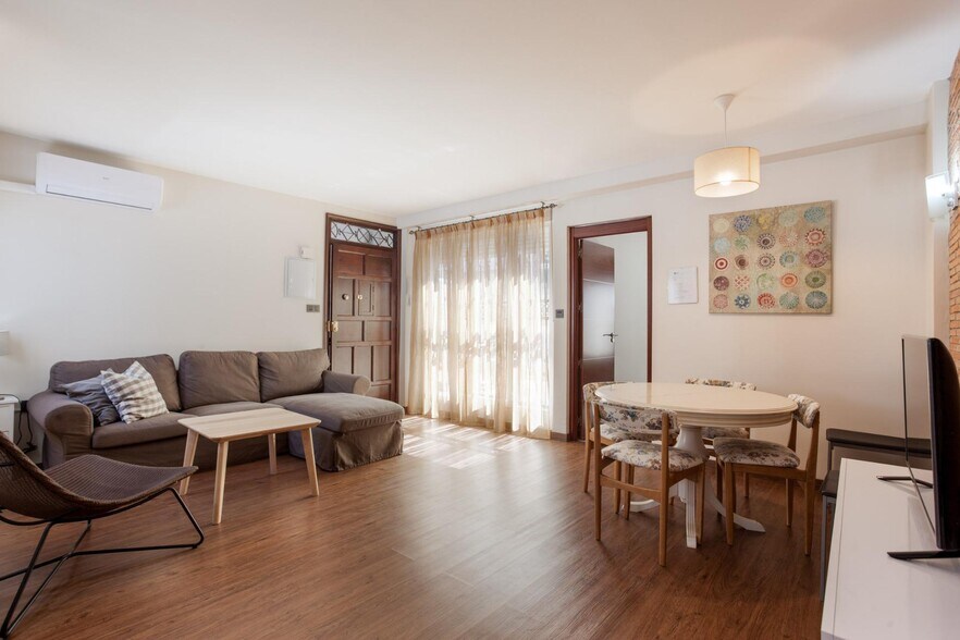 Calle Buensuceso, 30, Granada, Granada for sale - Building Photo - Image 3 of 39