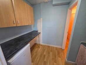 3-6 High St, Bognor Regis to rent Interior Photo- Image 2 of 4
