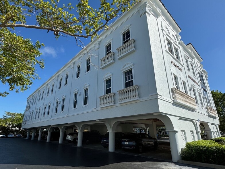 130 9th St N, Naples, FL to rent - Building Photo - Image 3 of 5