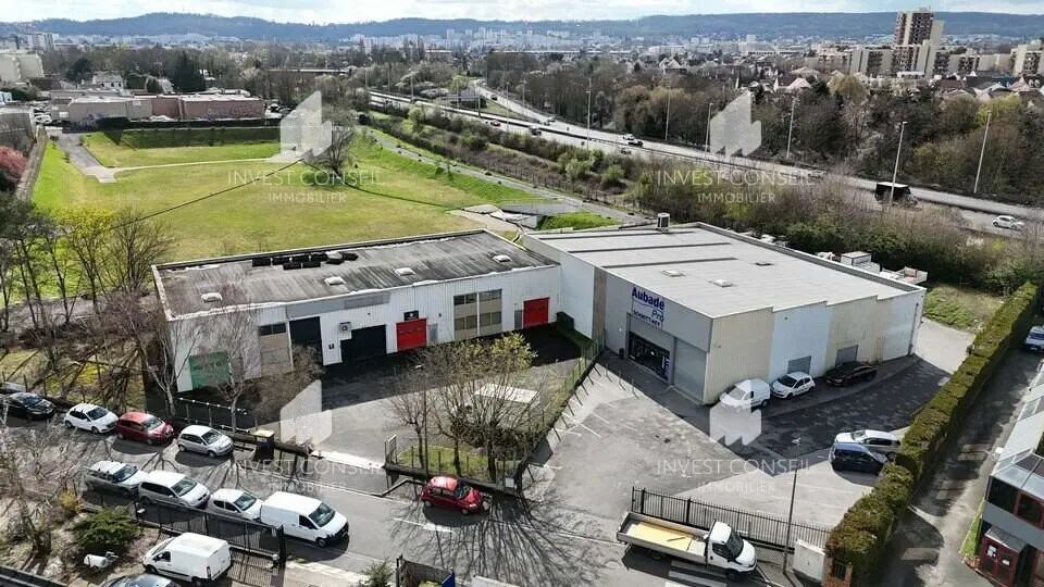 Office in Le Plessis-Bouchard to rent - Aerial - Image 1 of 16