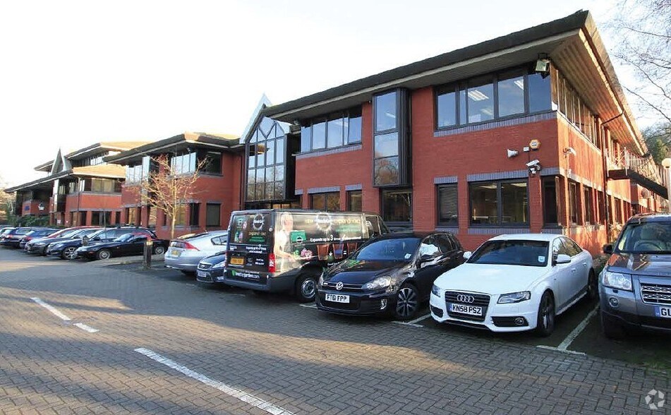 Catteshall Ln, Godalming for sale - Primary Photo - Image 1 of 1