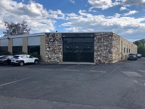 206 Terminal Dr, Plainview, NY for sale Building Photo- Image 1 of 1