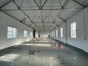 Hartlebury Trading Estate, Hartlebury to rent Interior Photo- Image 1 of 2