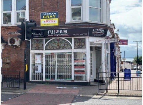 50 Hamlet Court Rd, Westcliff On Sea for sale - Primary Photo - Image 1 of 1