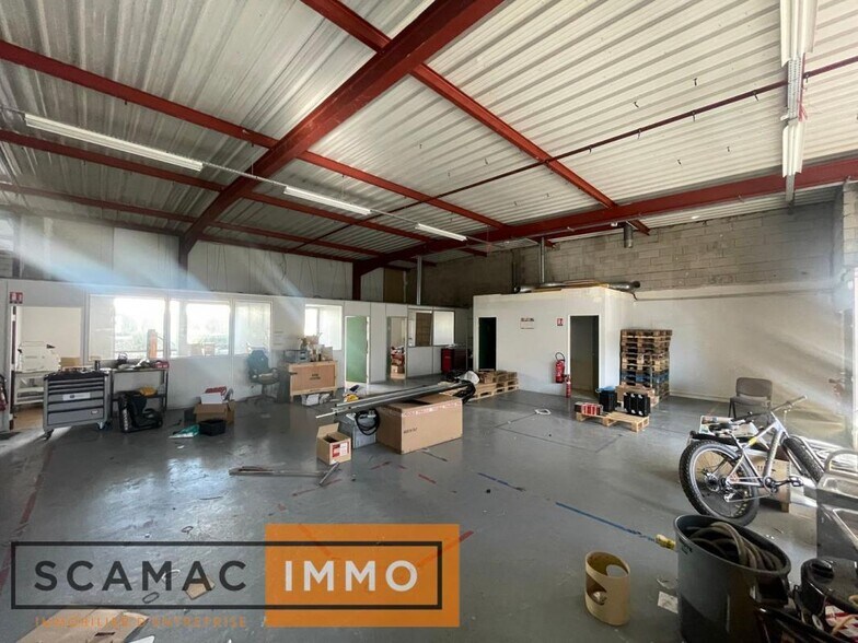 Industrial in Villebon-sur-Yvette to rent - Interior Photo - Image 3 of 12