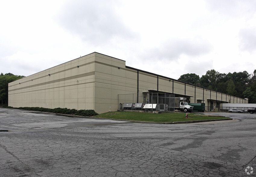 3655 Southside Industrial Pky, Atlanta, GA for rent - Building Photo - Image 2 of 5