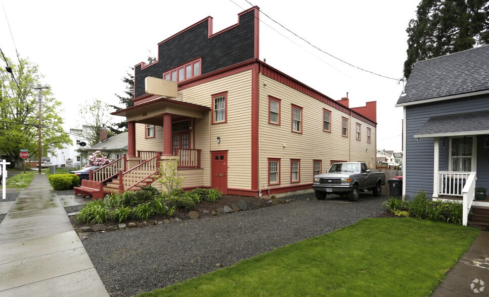 209 Mill St, Silverton, OR for sale - Primary Photo - Image 1 of 1