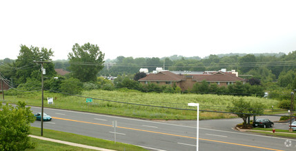 Cromwell Ave, Rocky Hill, CT for sale Primary Photo- Image 1 of 1