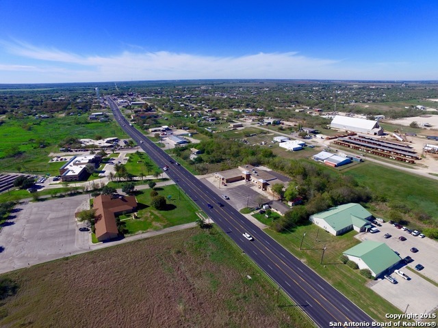 1701 E State Highway 97, Jourdanton, TX for rent - Building Photo - Image 2 of 20