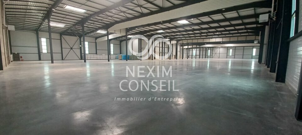 Industrial in Croissy-Beaubourg to rent Interior Photo- Image 1 of 6